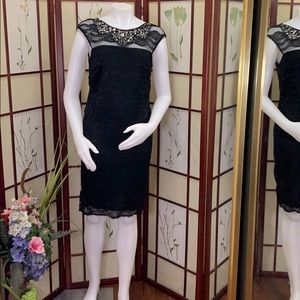 Elegant black lace dress with silver stones 🥰